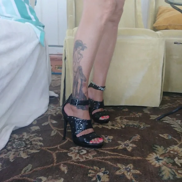 Black Jimmy Choo Heels - Picture 5 of 9